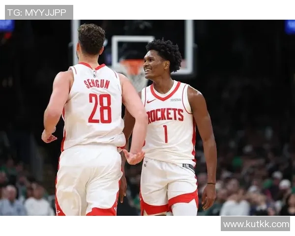 4月19日火箭对决开拓者精彩赛事直播尽在纬来体育平台